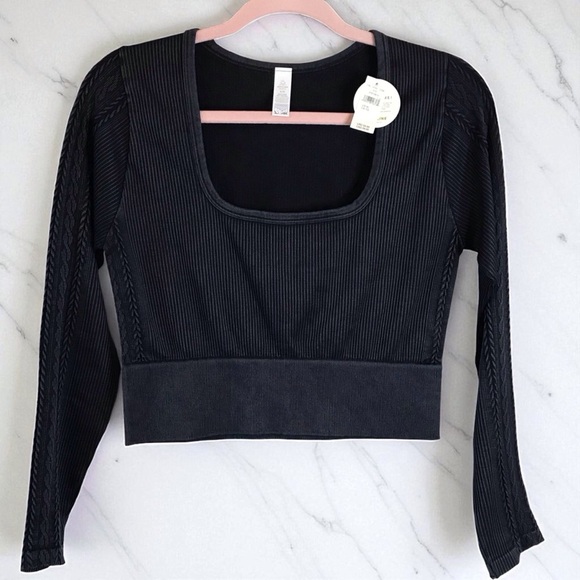 NWT Aerie OFFLINE Seamless Cable Square Neck Top Long Sleeve Cropped Gray XL - Picture 1 of 6